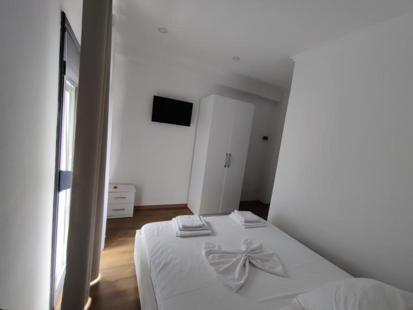 Unique Hotel Gramsh ภายนอก รูปภาพ